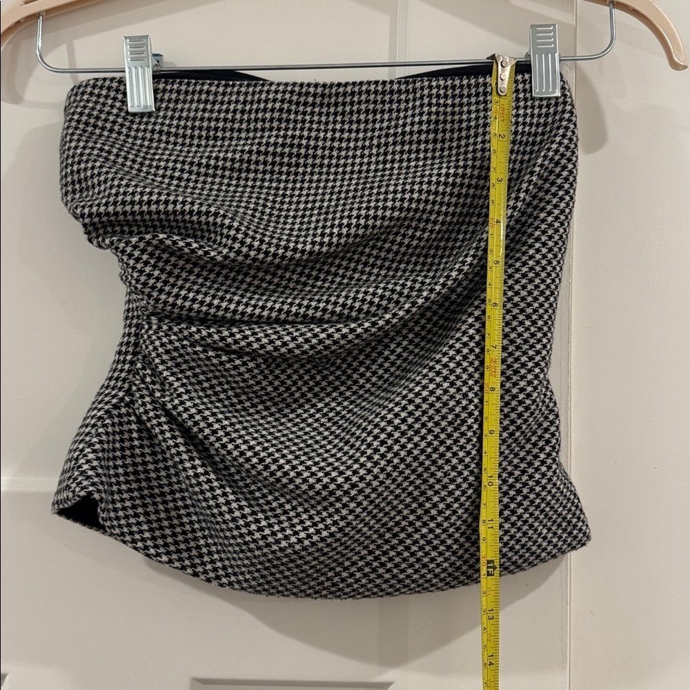 Reformation Haylee Top, Black and White Checkered Gingham Print, Size 2 - Picture 8 of 8